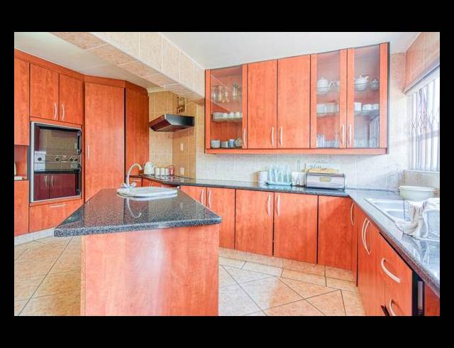 3 BEDROOM HOUSE FOR SALE IN GLENVISTA